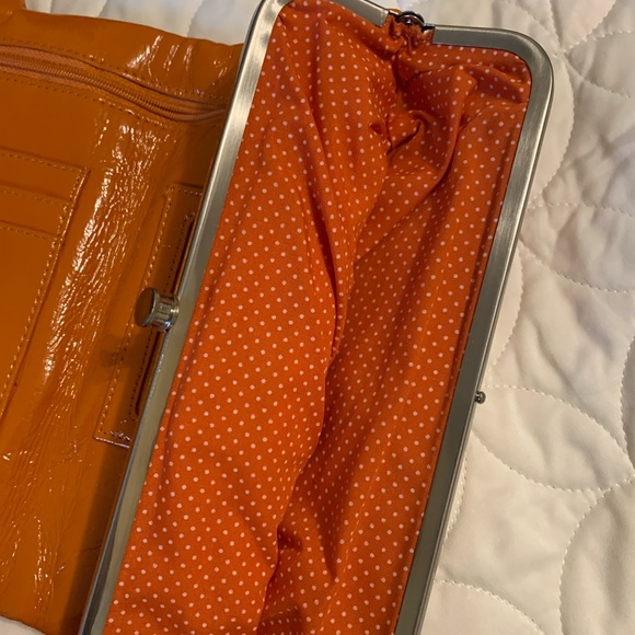 Clutch - Picture 3 of 3